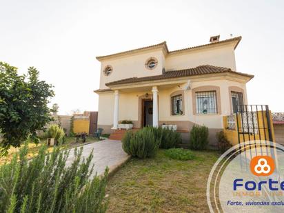 Exterior view of House or chalet for sale in  Córdoba Capital  with Air Conditioner and Swimming Pool