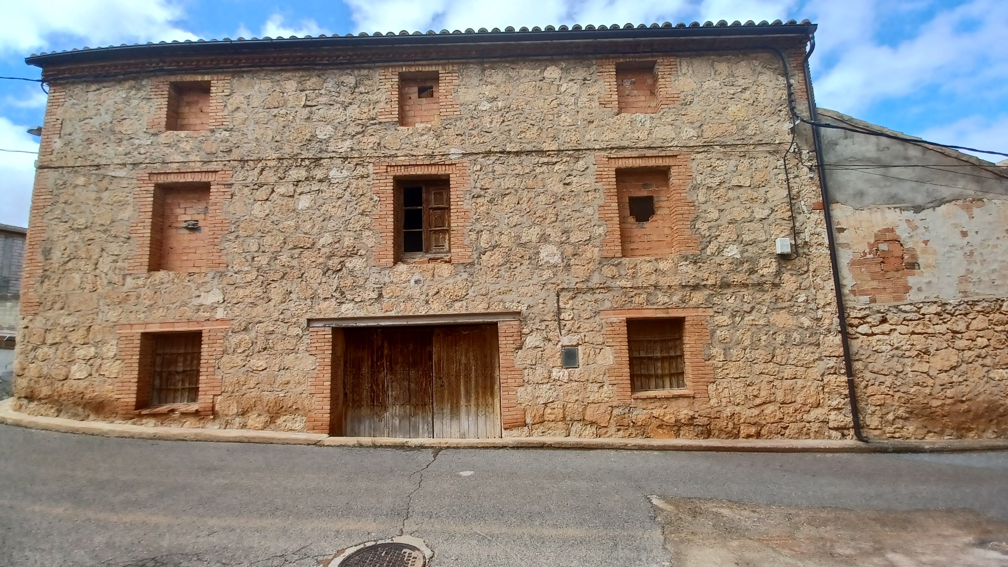 Vista exterior de Casa o xalet en venda en Alfambra