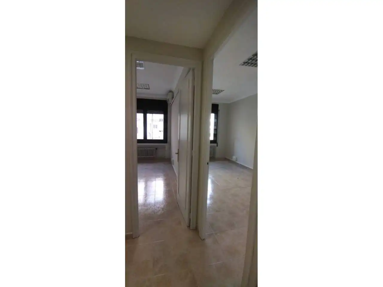 Bureau avec ascenseur à louer à Calle Angel Guimerà, imagen 17
