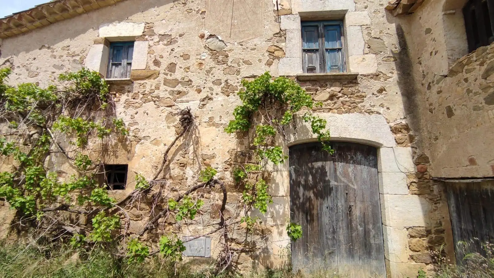 Vista exterior de Finca rústica en venta en Aiguaviva con Trastero