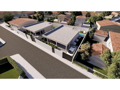 Vista exterior de Casa o xalet en venda en Banyeres del Penedès amb Jardí privat i Terrassa