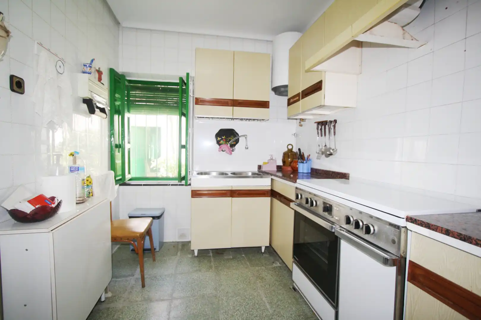 Cuina de Casa o xalet en venda en Albacete amb Terrassa, Traster i Moblat