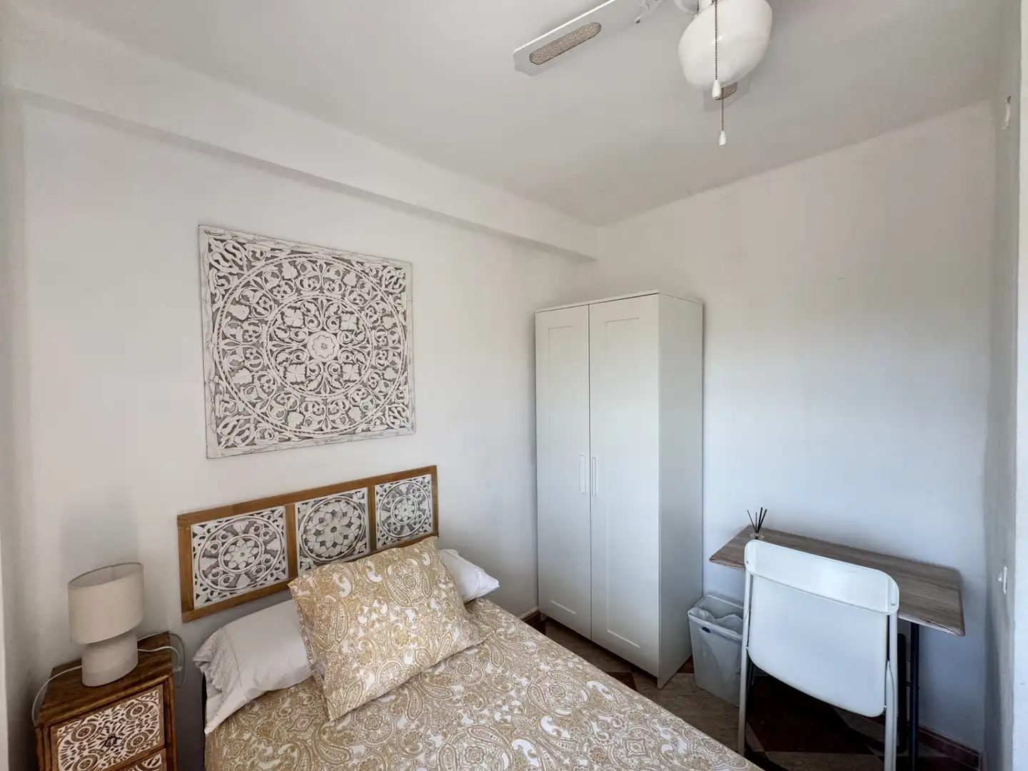 Room in Calle Obispo Fernández de Córdova, Olletas - Sierra Blanquilla