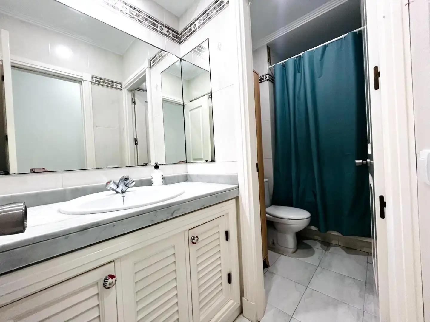 Bathroom of Flat for rent in Las Palmas de Gran Canaria  with Furnished and Community pool