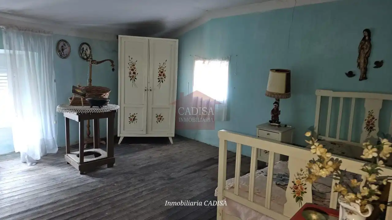 Dormitori de Casa o xalet en venda en Hinojosa de Duero amb Calefacció, Jardí privat i Traster