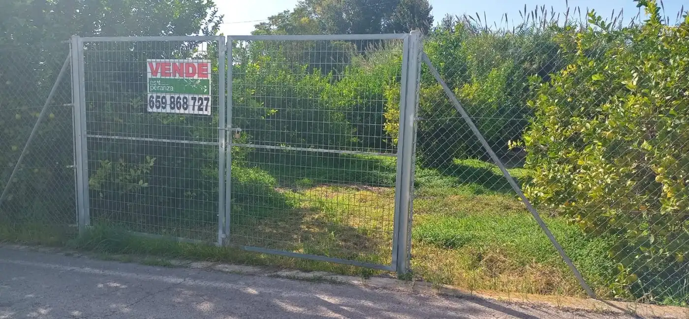 Wohnbaugrundstück zum Verkauf in Pedanías Oeste