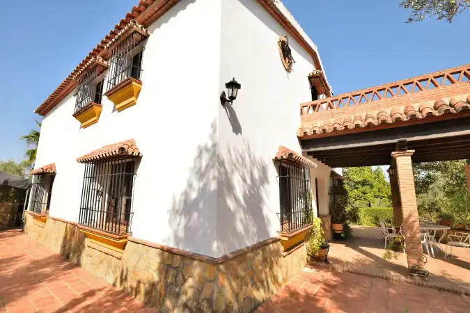 Vista exterior de Finca rústica en venta en Arriate con Jardín privado, Terraza y Piscina