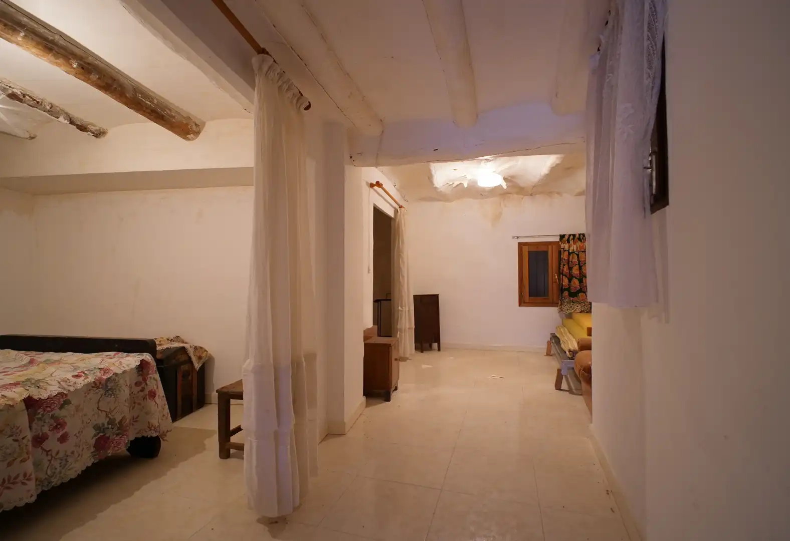 Houses for sale in Valderrobres  with Private garden, Storage room and Furnished