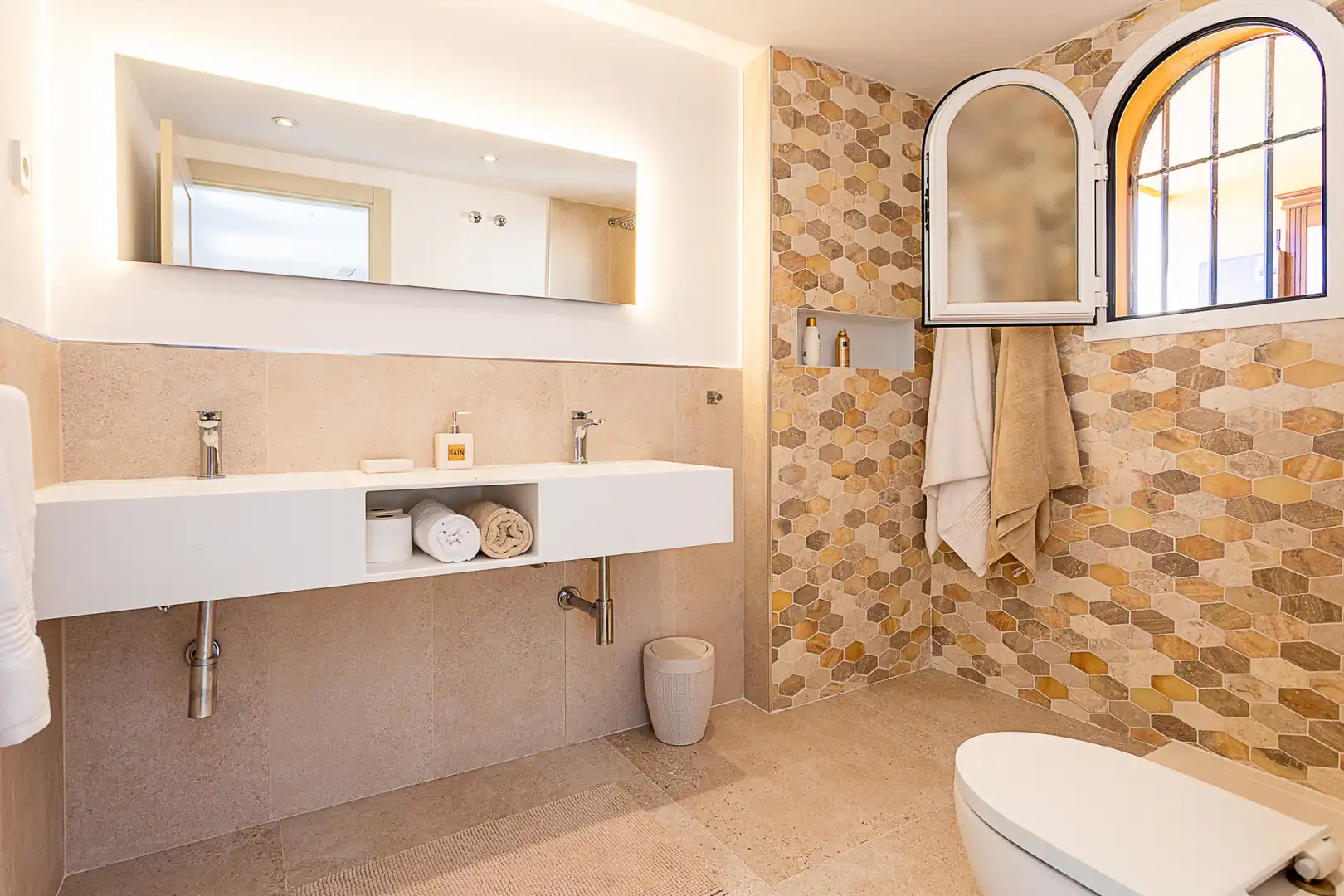 Baño de Ático en venta en Marbella con Aire acondicionado, Terraza y Trastero