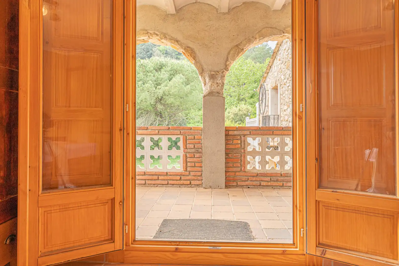 Finca rústica en venta en Cabanelles con Terraza, Piscina y Balcón