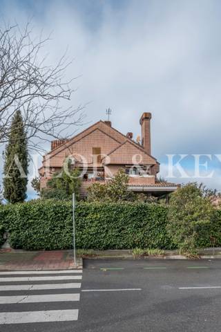 Casa-chalet en Venta en Calle de la Brújula en Somosaguas