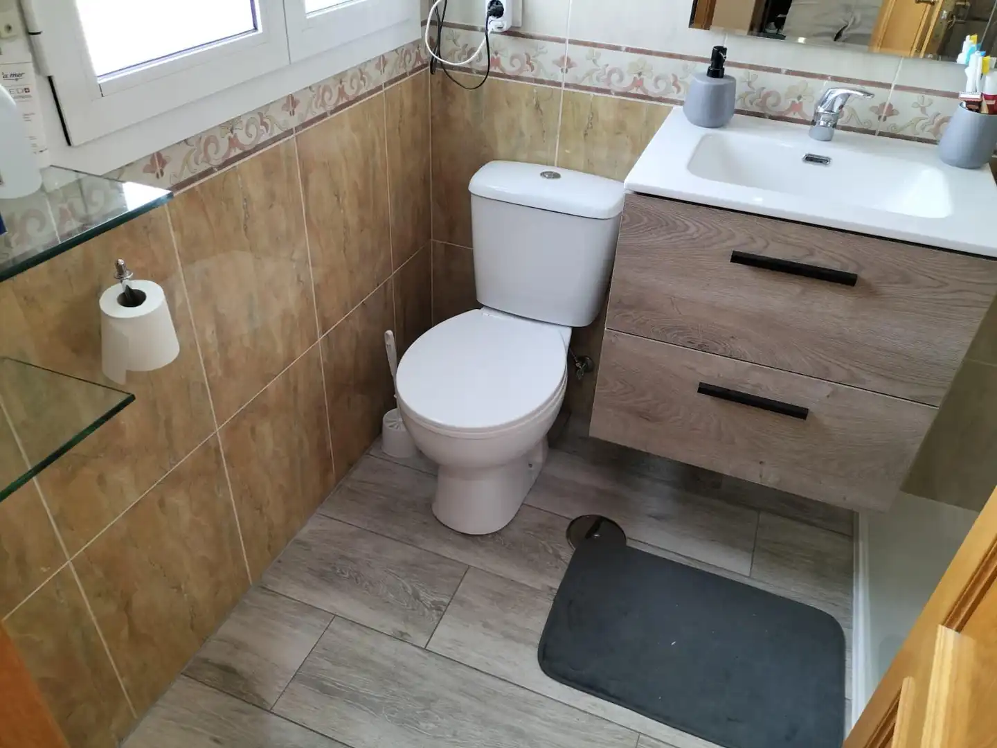 Bathroom of Flat for sale in Palencia  with Heating, Parquet flooring and Terrace