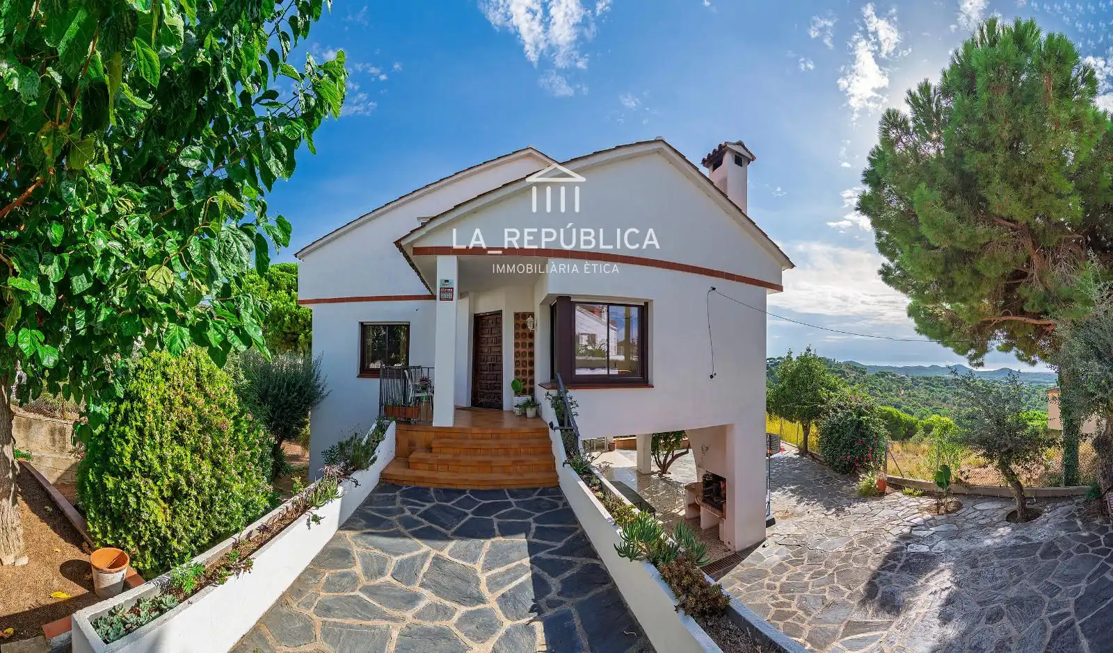 Casa con terrazza in vendita a Mas Mora - Sant Daniel