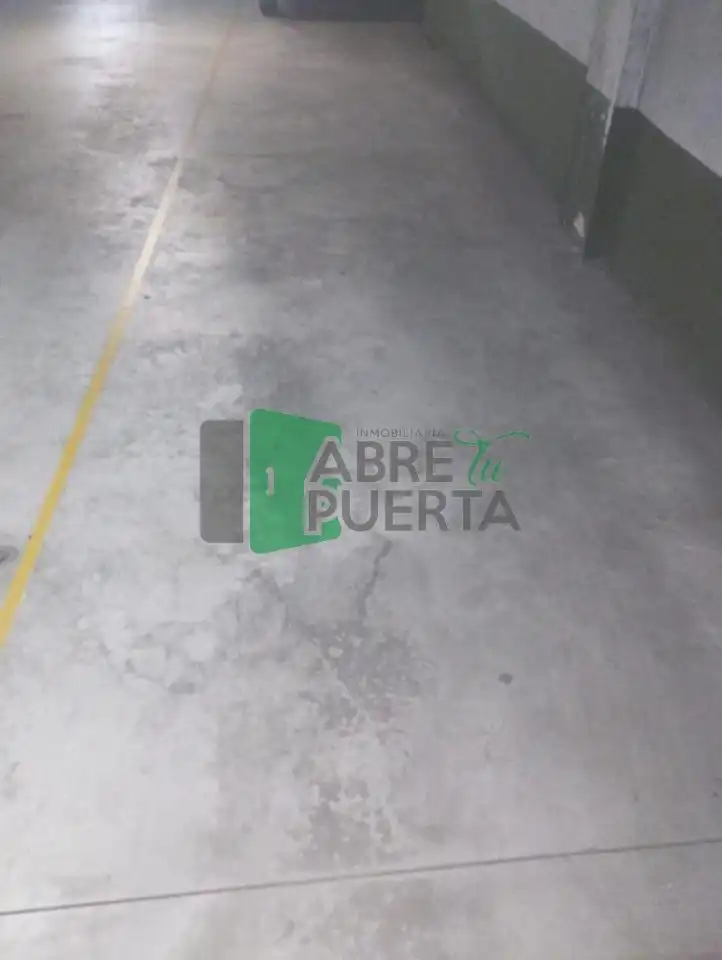 Vista exterior de Apartament de lloguer en Ourense Capital  amb Calefacció, Parquet i Traster