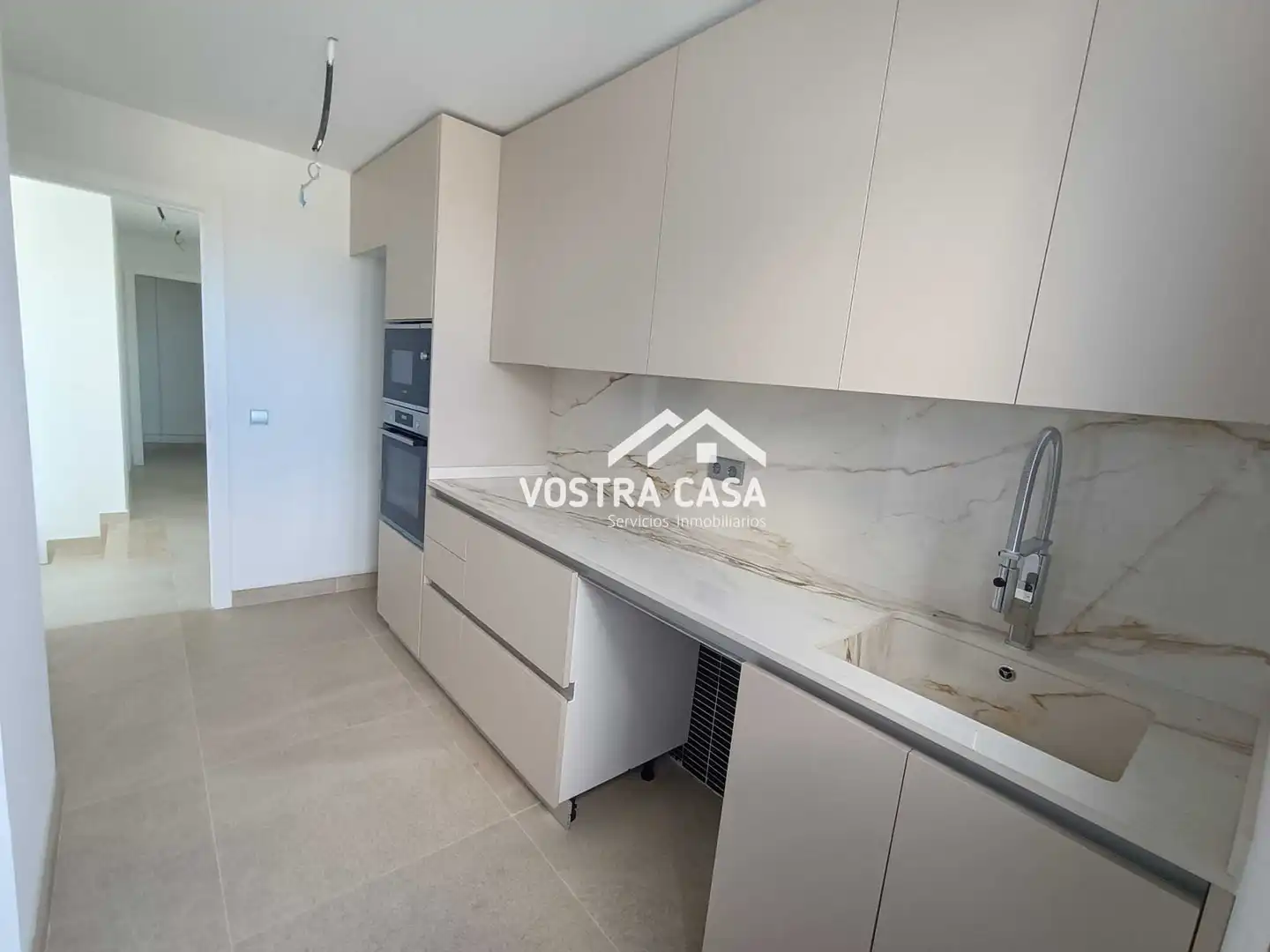Villa in vendita a calle 16, imagen 4