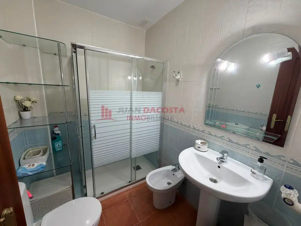 Bathroom of Houses for sale in Islantilla