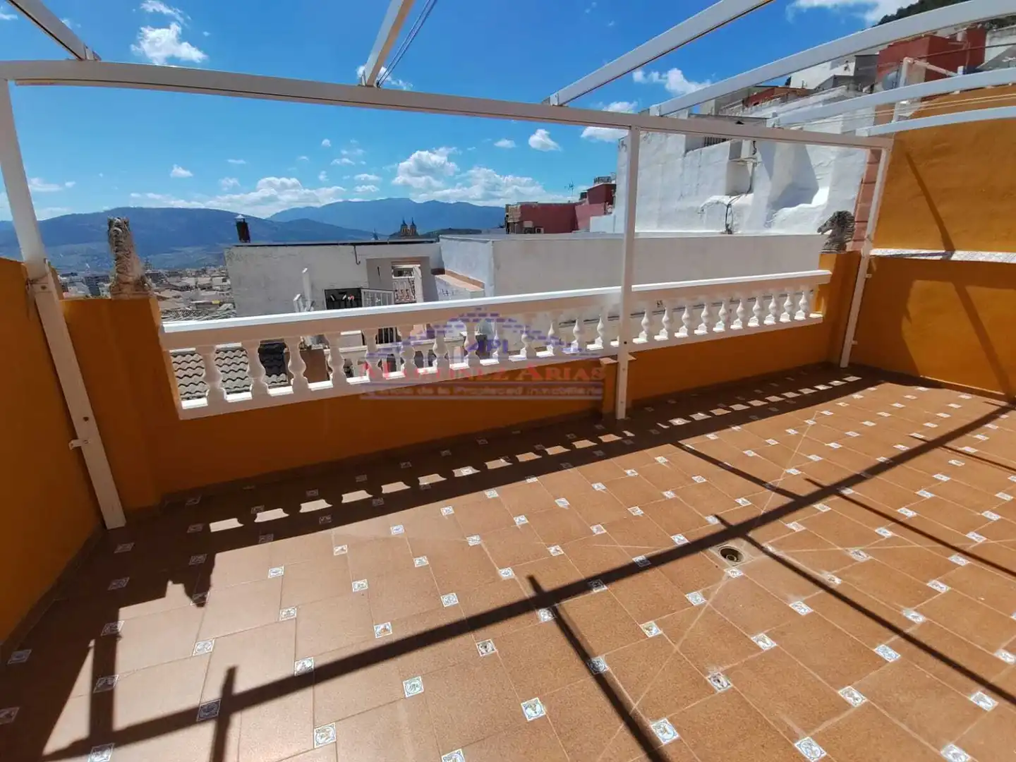 Terrace of Detached homes for sale in Jaén  with Air Conditioner and Terrace