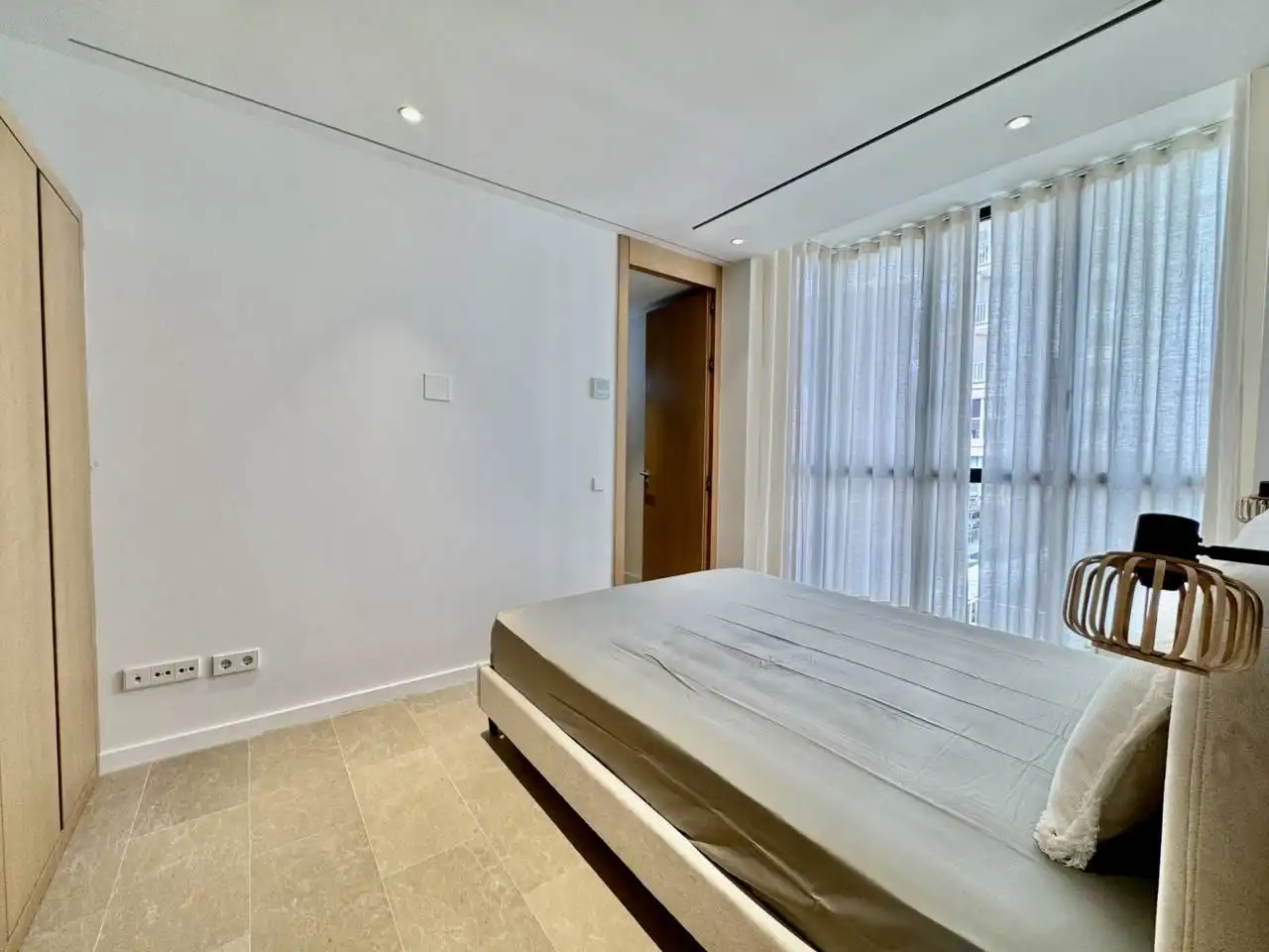 Schlafzimmer von Wohnung zur Miete in Centre