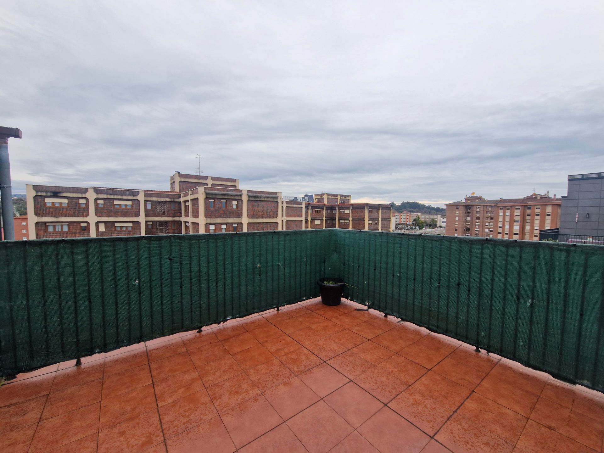 Terrace of Flat to rent in Avilés  with Heating, Parquet flooring and Terrace