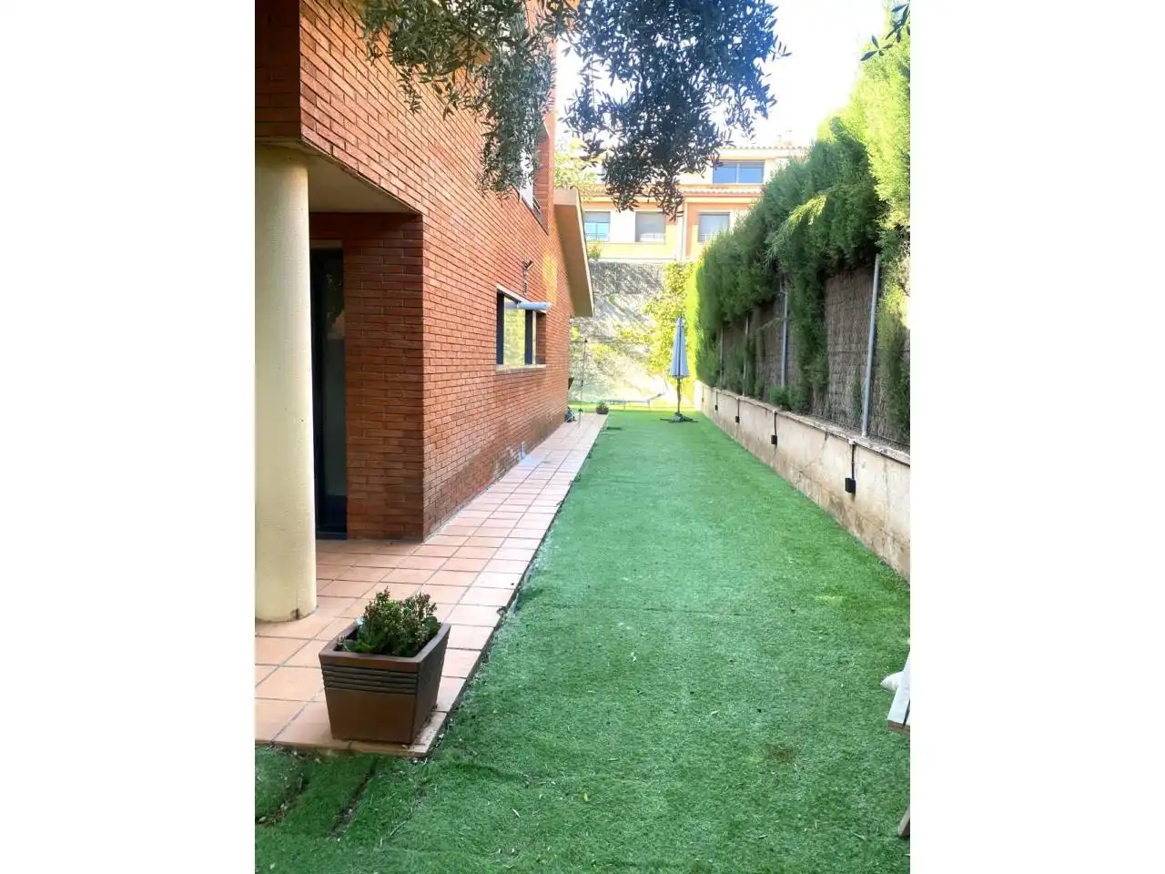 Casa aparellada amb jardí en venda a Calle Joan Coromines, imagen 14