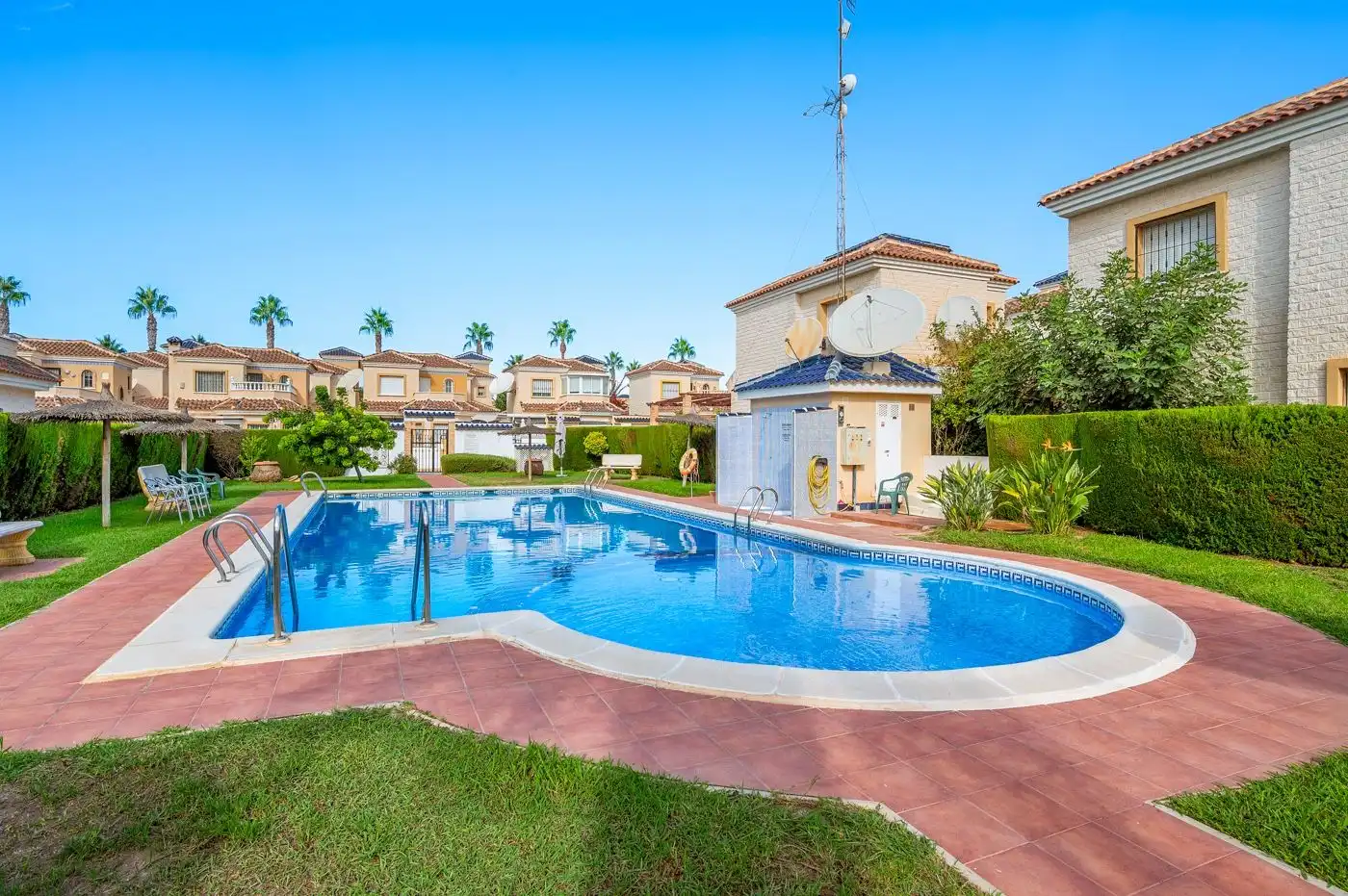 Villa mit Pool zum Verkauf in El Raso, imagen 39