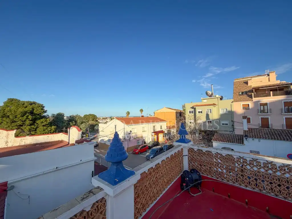 Vista exterior de Local en venda en Dénia