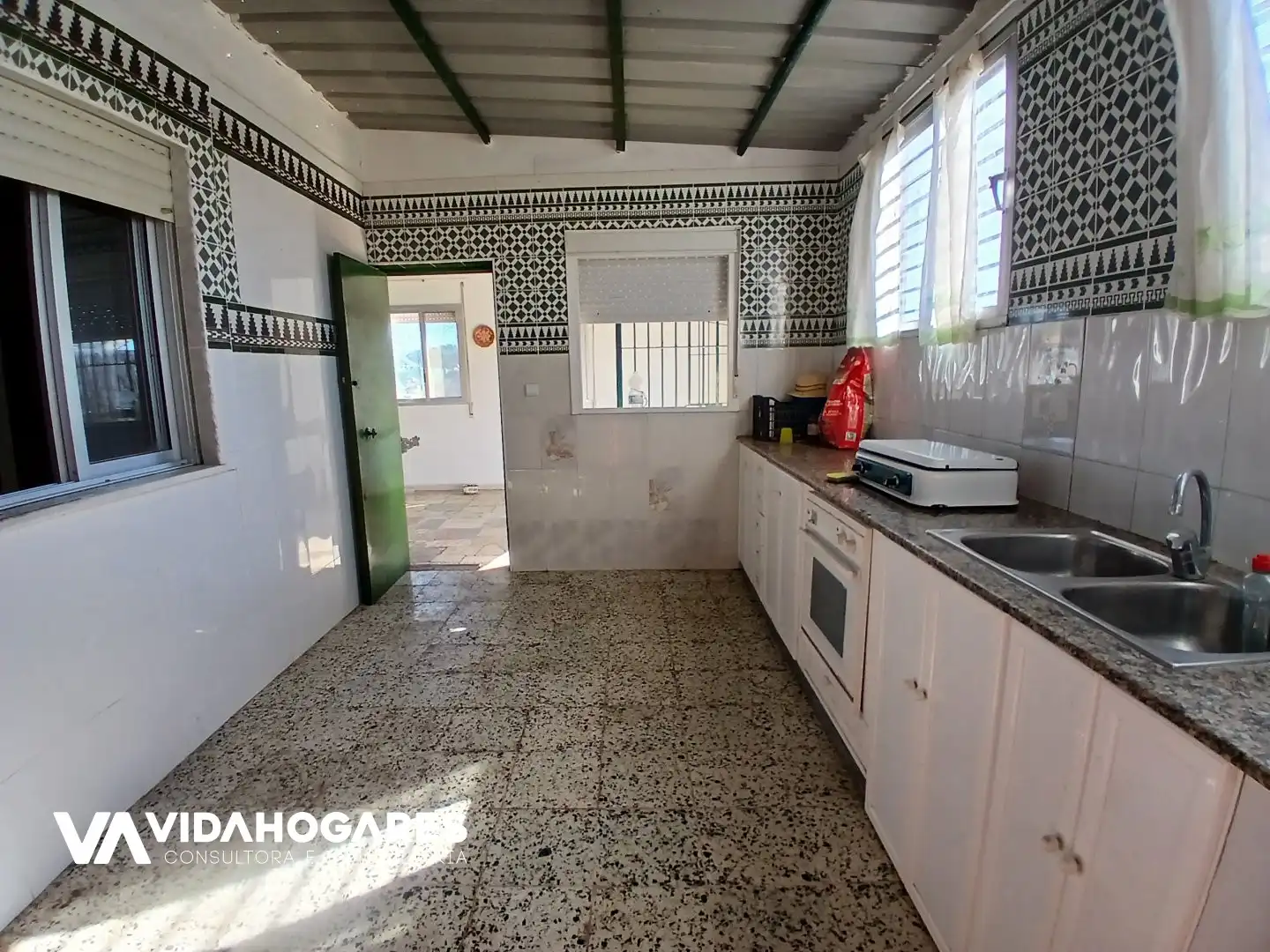 Kitchen of Country homes for sale in Rota