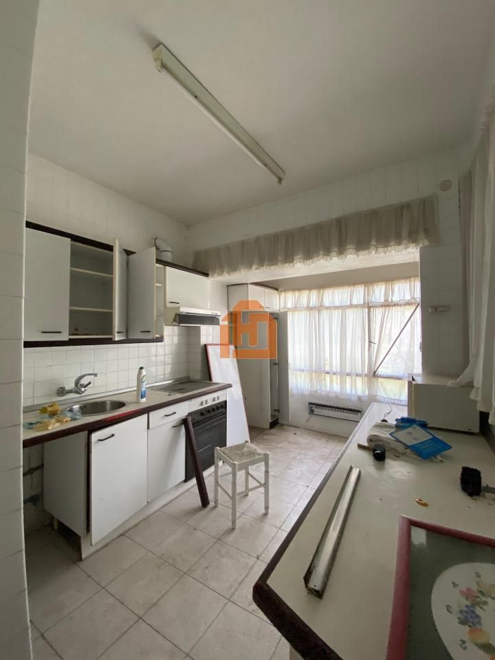 Kitchen of Flat for sale in La Robla 