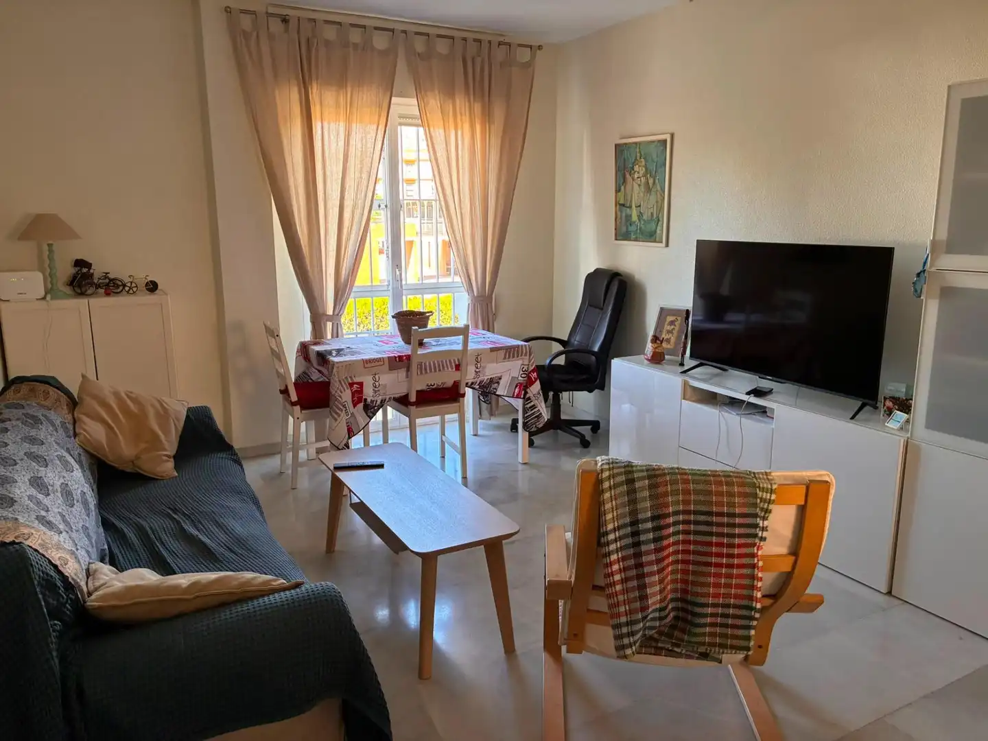 Living room of Flat for sale in Sevilla