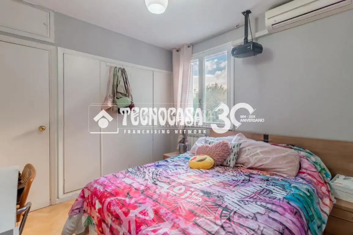 Habitación de Piso en venta en Madrid con Aire acondicionado y Calefacción
