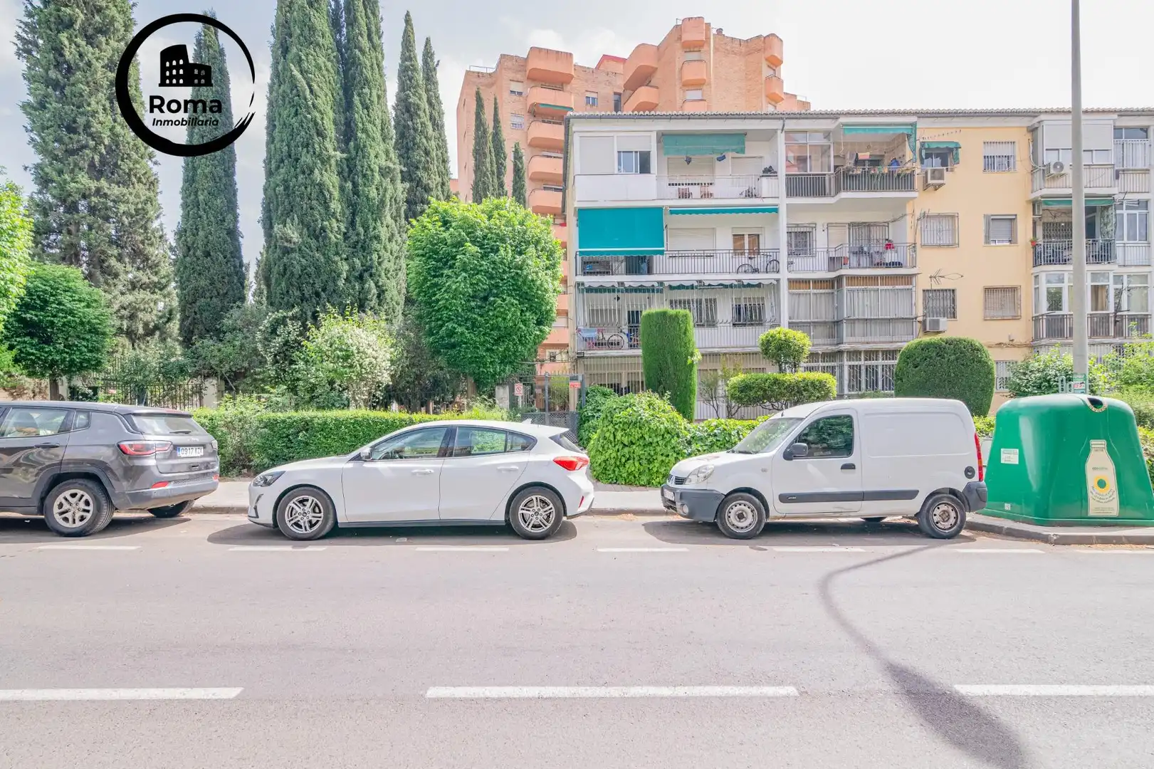 Vista exterior de Pis en venda en Granada amb Aire condicionat, Moblat i Balcó