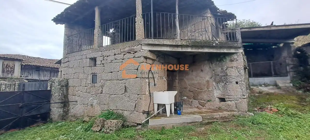 Casa amb terrassa en venda a Amoeiro, imagen 4