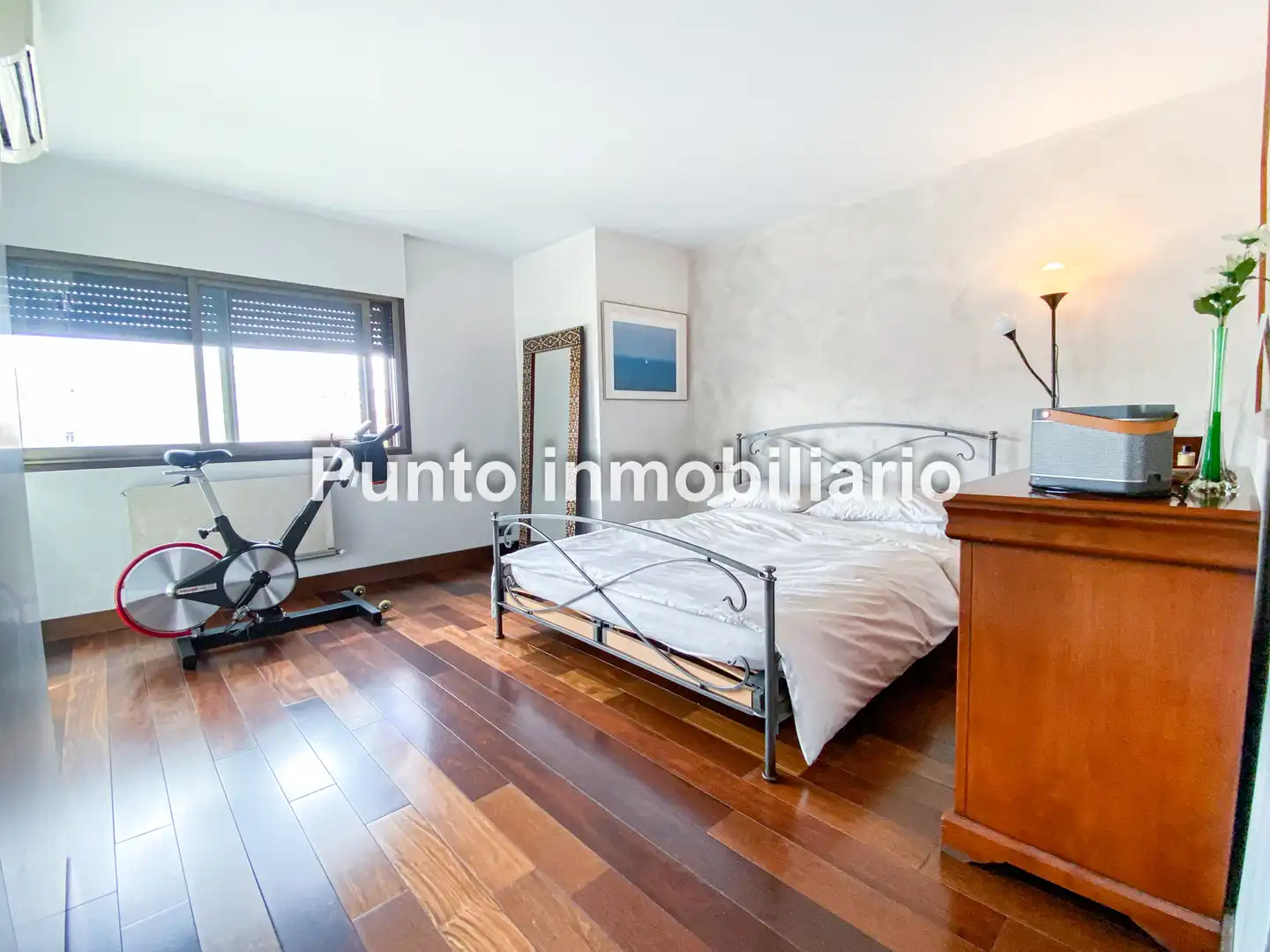 Sala de estar de Piso en venta en Valladolid con Aire acondicionado, Calefacción y Parquet
