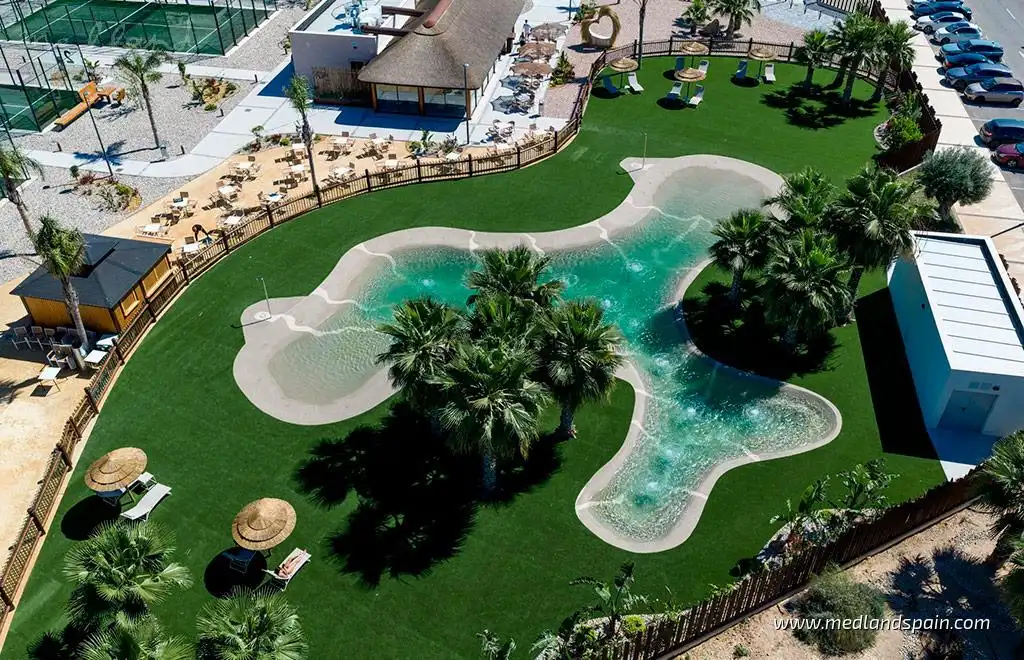Piscina de Casa o xalet en venda en Roldán