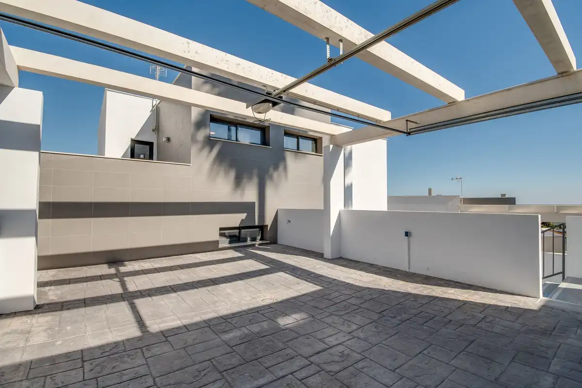 Terrassa de Casa o xalet en venda en Manilva amb Aire condicionat, Jardí privat i Terrassa
