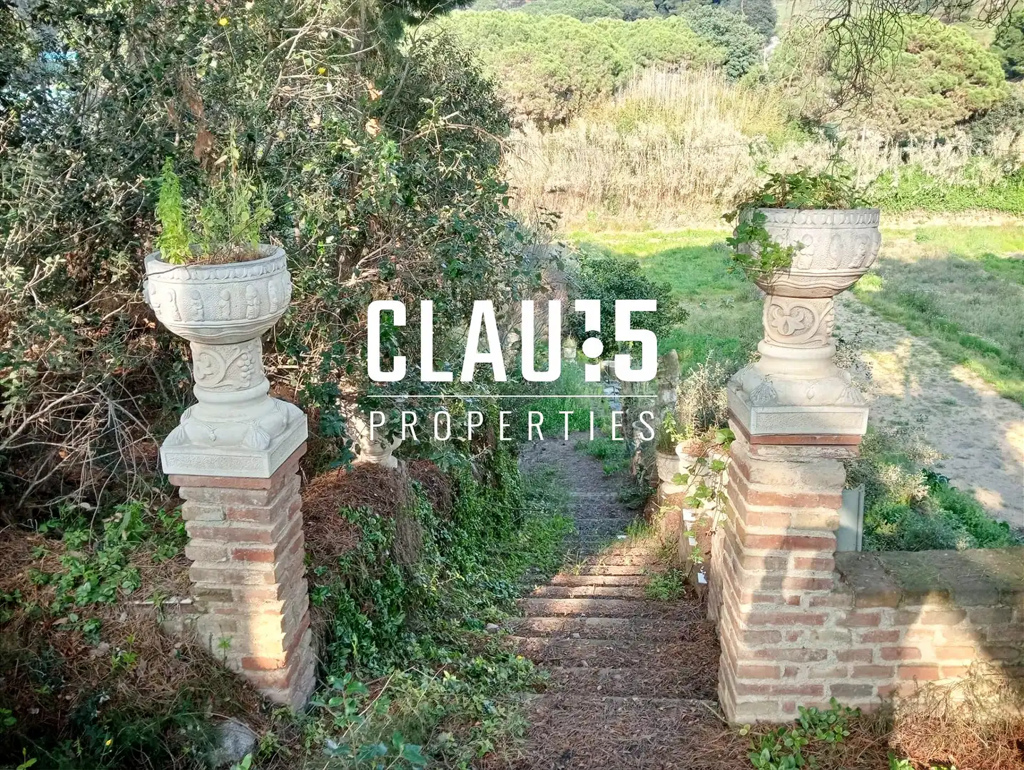 Finca rústica en venta en Sant Pol de Mar con Jardín privado