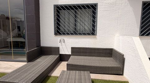 Foto 2 de Casa adosada en venda a Calle Jade, 9, La Zenia, Orihuela