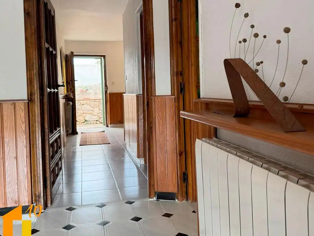 Houses for sale in Villaldemiro  with Heating, Storage room and Furnished