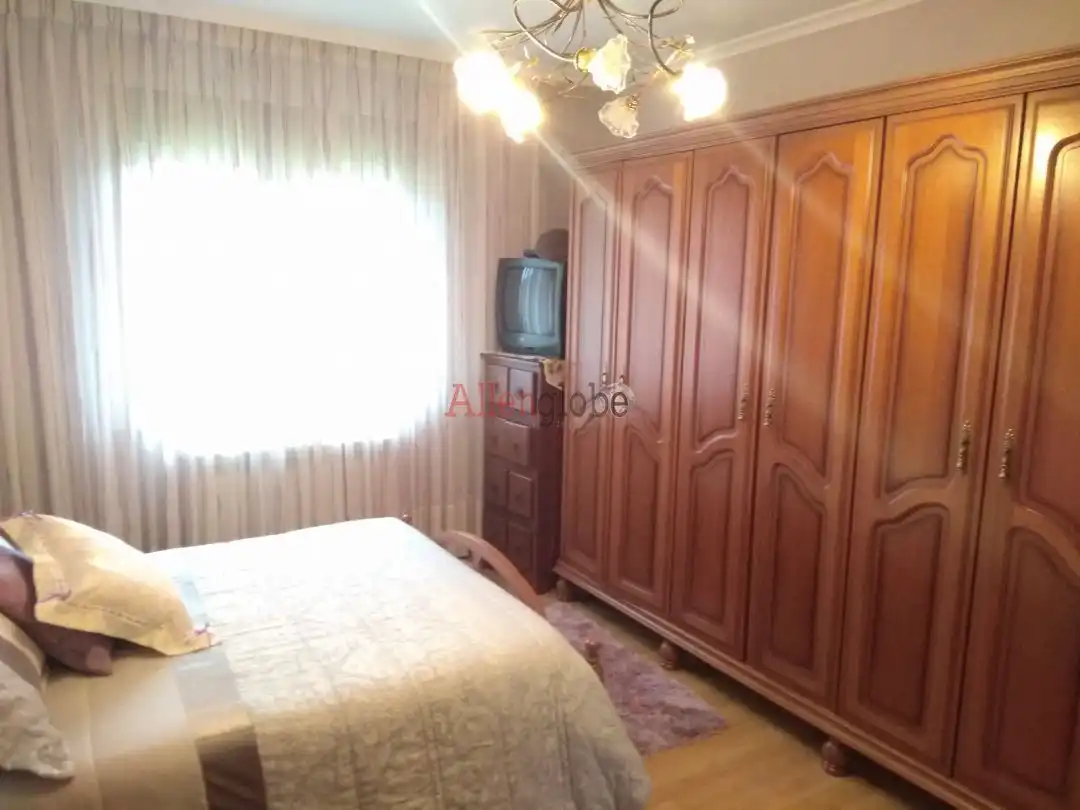Habitación de Casa o chalet en venta en Nava con Calefacción, Terraza y Balcón