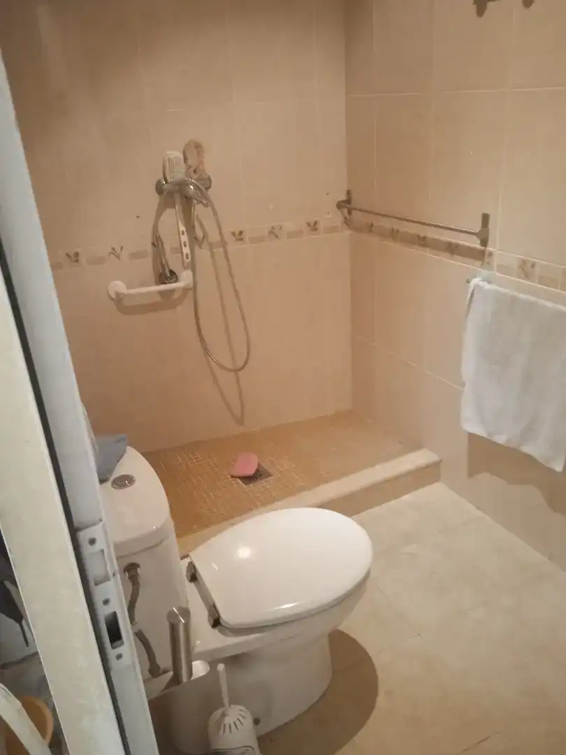 Baño de Planta baja en venta en Tomelloso con Aire acondicionado