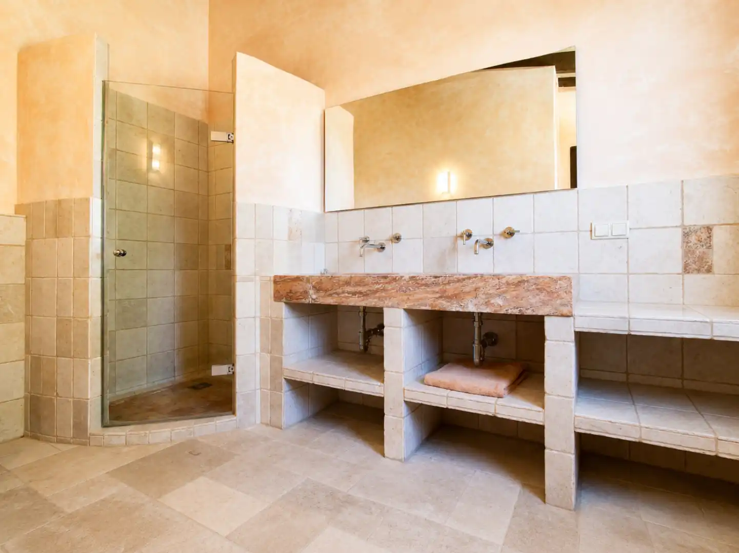 Bathroom of Houses for rent in Alaró  with Air Conditioner, Heating and Storage room