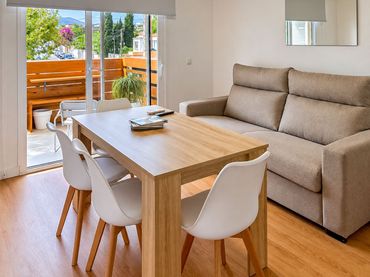 Appartamento con balcone in affitto a L'Albir