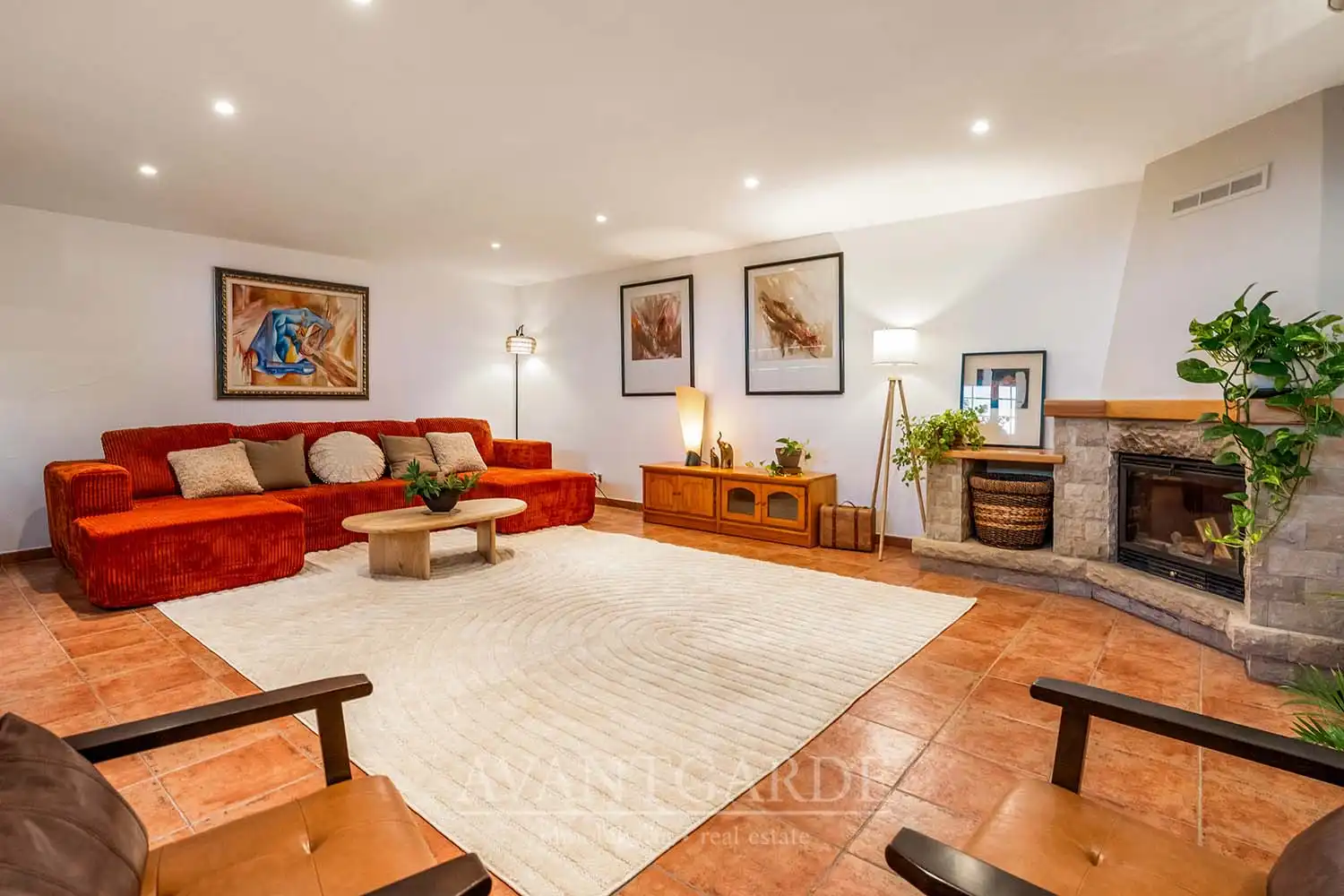 Sala d'estar de Casa o xalet en venda en Pallejà amb Aire condicionat, Calefacció i Jardí privat
