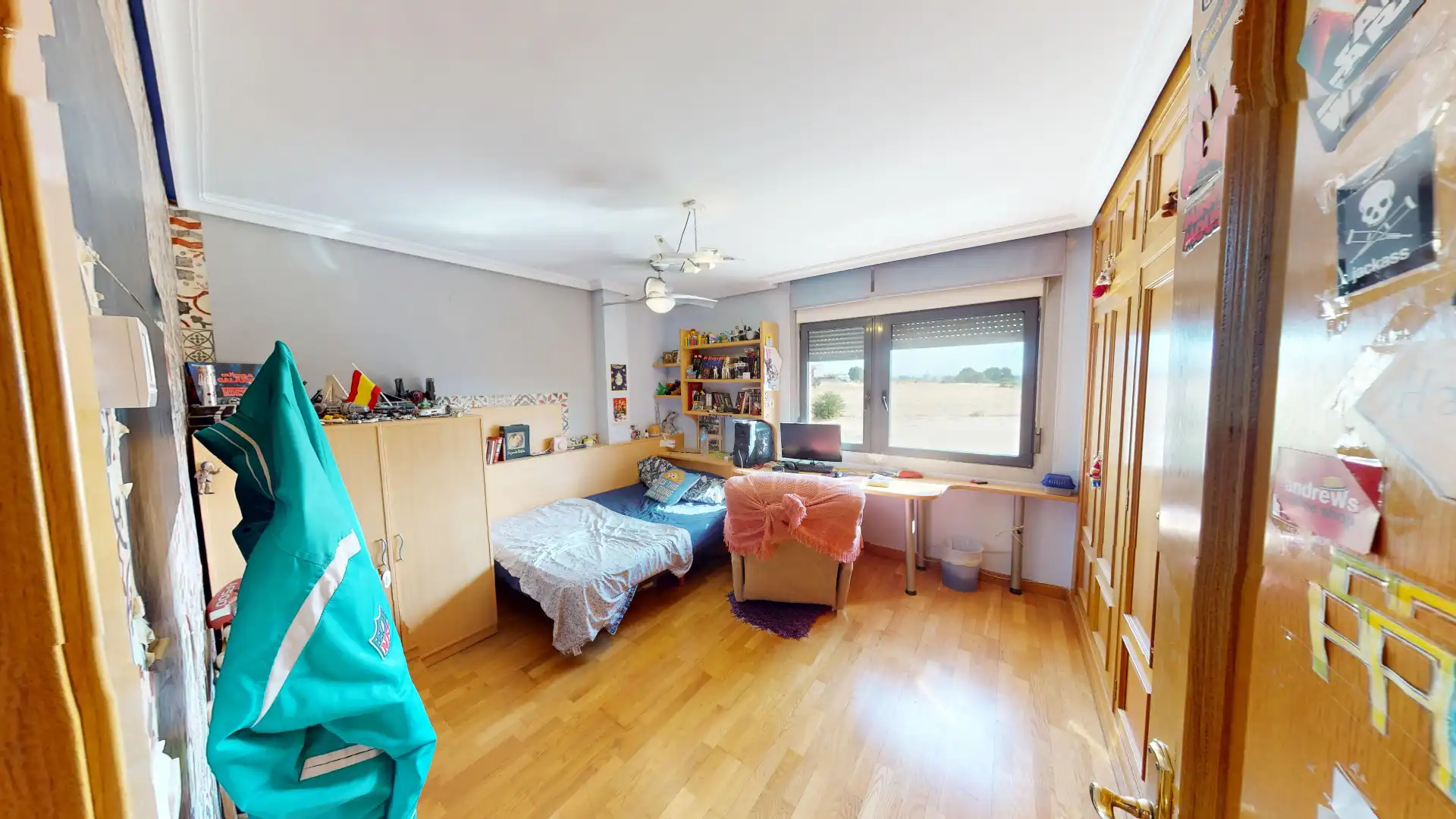 Habitación de Casa adosada en venta en Albacete con Aire acondicionado, Calefacción y Parquet