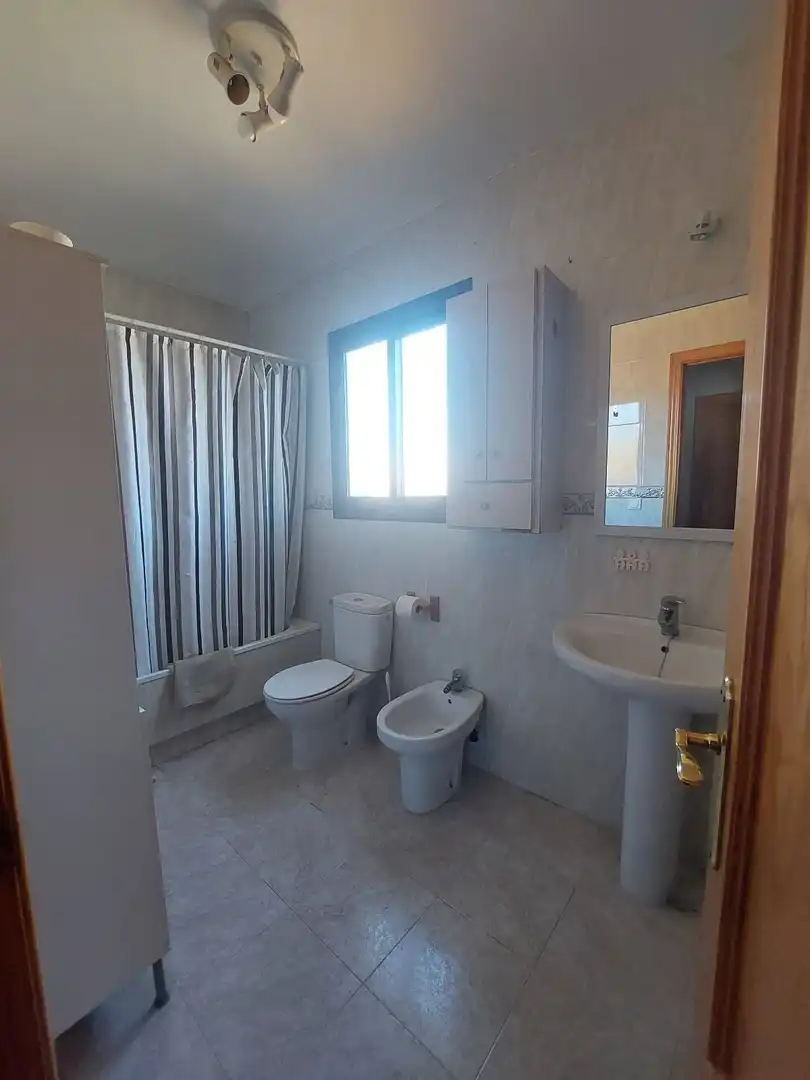 Baño de Casa adosada en venta en Ronda con Aire acondicionado y Trastero