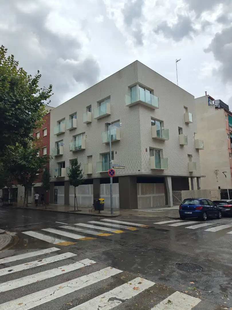Local comercial en venda a Gran Via de Lluís Companys 212, imagen 5