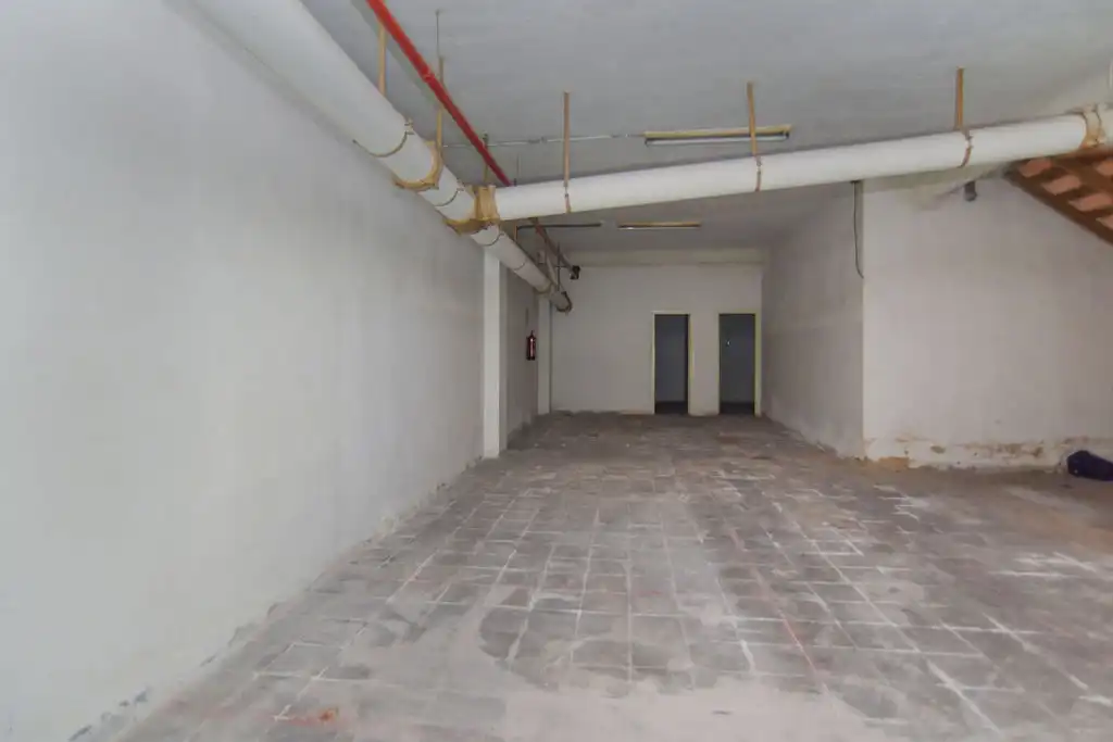 Local comercial en venta en PAU CLARIS, imagen 13