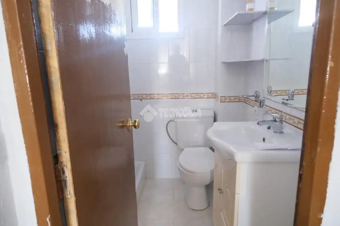 Bathroom of Flat for sale in Sevilla
