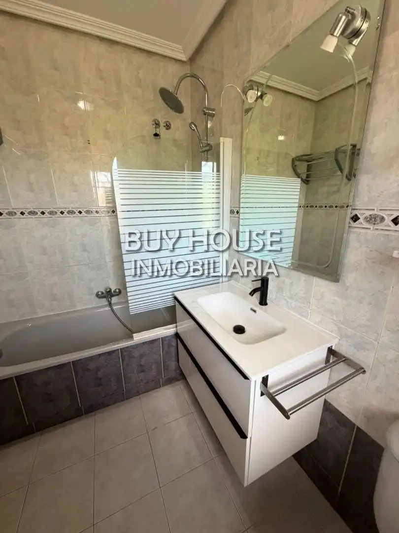 Villa con giardino in vendita a Estación - Cruz Roja, imagen 25