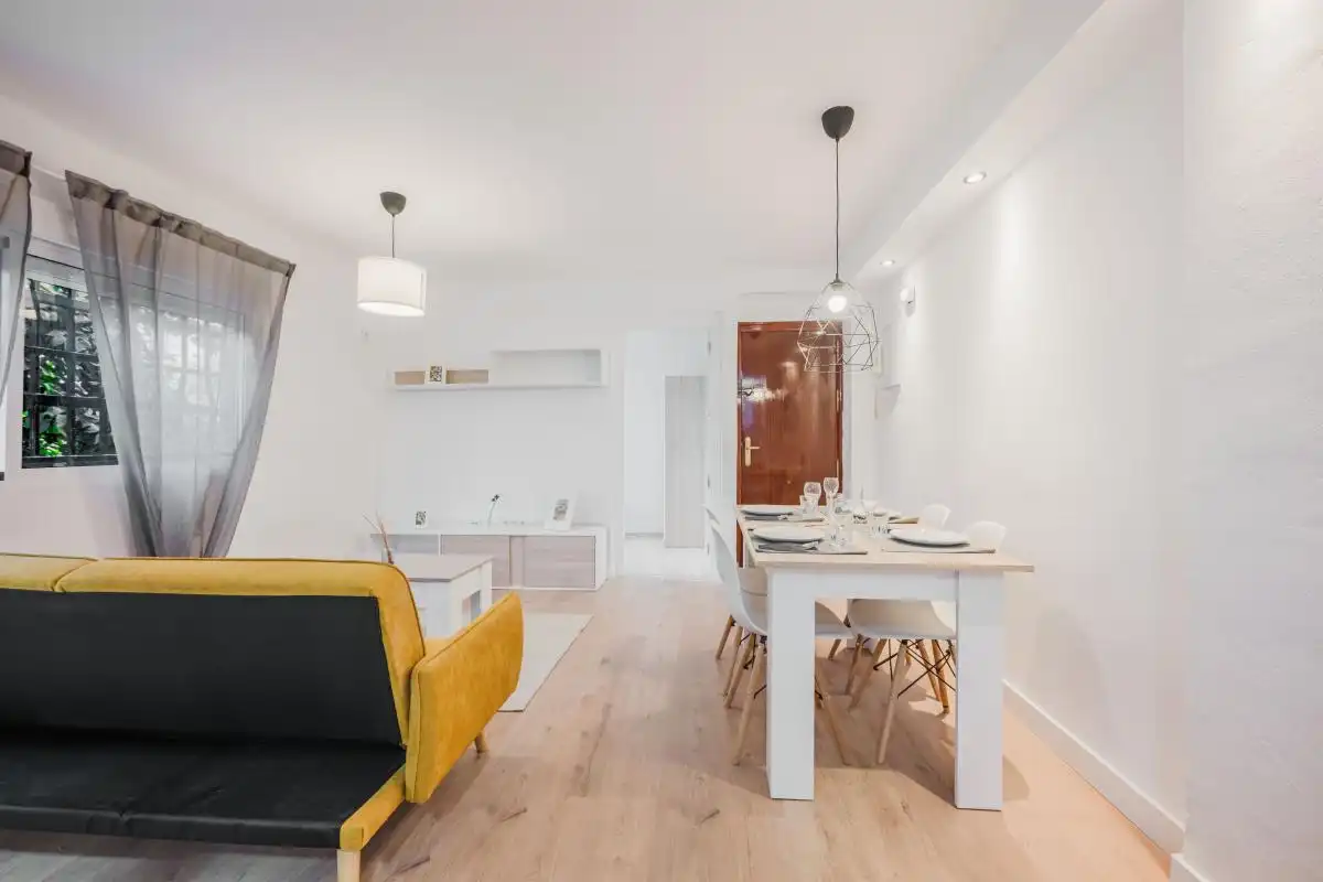 Comedor de Piso en venta en Sevilla con Calefacción y Amueblado